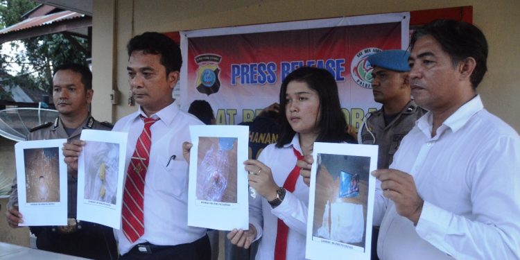 Lagi On di KTV, 13 Orang Diringkus Berikut Ekstasi Lagi On di KTV, 13 Orang Diringkus Berikut Ekstasi