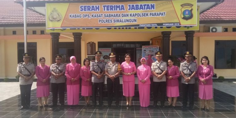 Polres Simalungun Gelar Upacara Sertijab Kabag Ops, Kasat Sabhara dan Kapolsek Parapat