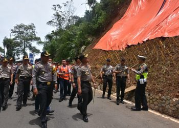 Pasca Bencana Longsor, Rombongan Kapolda Datangi Sejumlah Lokasi di Bogor