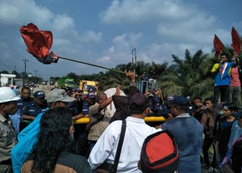 Dinilai Racuni Warga Sidomulyo, Warga Desak PT HSJ Atasi Dampak Asap dari Pabriknya