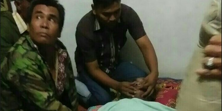 Sedih! Seorang Guru Tewas Tersengat Listrik. Dua Anaknya Masih Balita Sedih! Seorang Guru Tewas Tersengat Listrik. Dua Anaknya Masih Balita