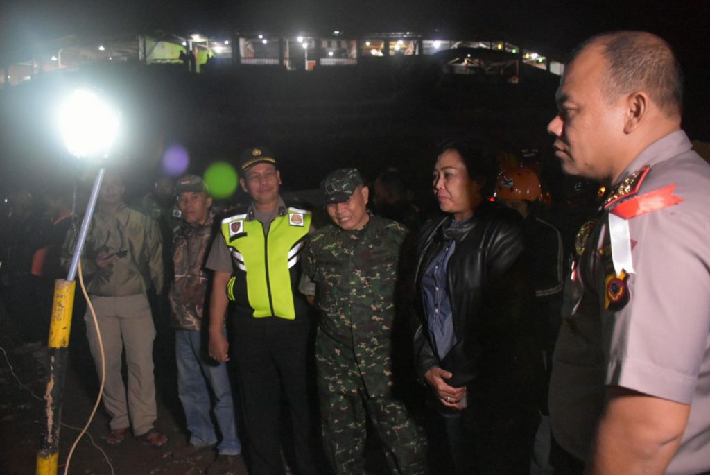 Jelang Libur Jalur Puncak Ditutup Untuk Kendaraan Roda Empat, Dialihkan ke Jalur Jonggol dan Sukabumi