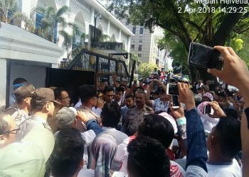 Kapolsek Medan Baru Pimpin PAM Unras Dari Elemen KNCI di DPRDSU