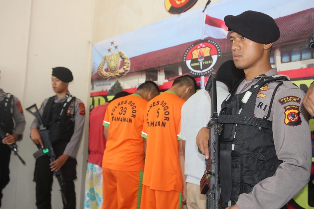 Dua Siswa Sekarat, Satu Tewas Dibacok. Polisi Amankan Empat Pelaku dan Buru Dua lainnya...