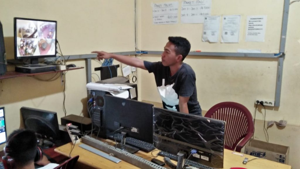 Kapolres Gerak Cepat, Polisi Selidiki Video Anak Durhaka Tampari Ibu Renta di Siantar Kapolres Gerak Cepat, Polisi Selidiki Video Anak Durhaka Tampari Ibu Renta di Siantar