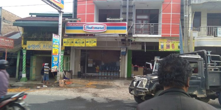 Gudangnya Terbakar, Karyawan Indomaret Kocar-kacir...