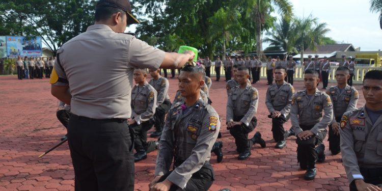 Selamat Bertugas, 21 Personil Polisi Baru Masuk Nias. Ini Daftarnya....