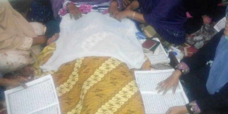 Seniman Ditemukan Tewas Di Gubuk, Diduga Minum Racun Seniman Ditemukan Tewas Di Gubuk, Diduga Minum Racun
