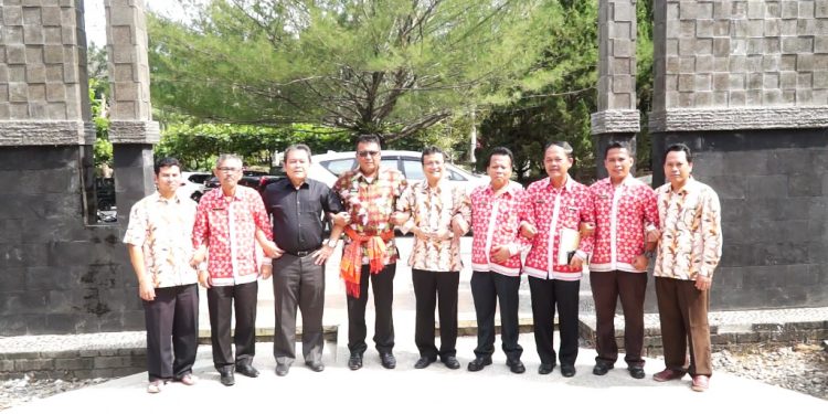 Ingin Siantar Lebih Baik, Sekda Perkenalkan Diri dan Minta Dukungan Ephorus GKPS