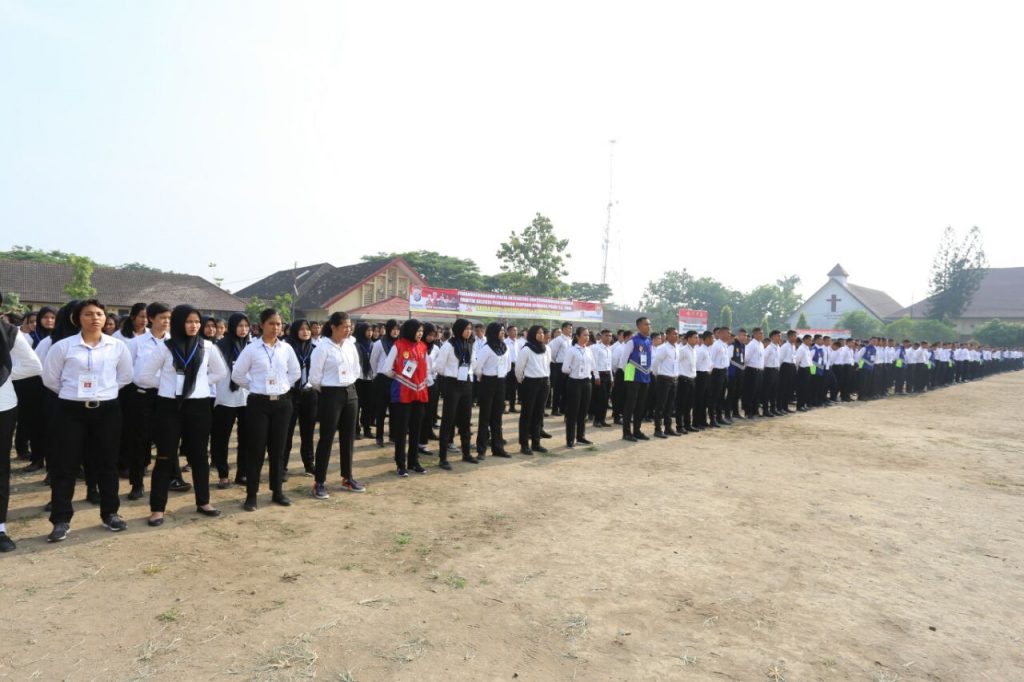 Irjen Pol. Drs. Paulus Waterpauw Tegaskan Penerimaan Anggota POLRI Gratis Tiap Tahapannya... Irjen Pol. Drs. Paulus Waterpauw Tegaskan Penerimaan Anggota POLRI Gratis Tiap Tahapannya...