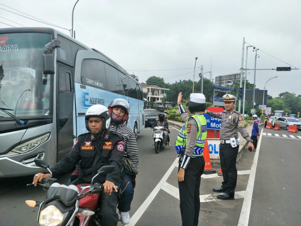 Jalur Wisata Kawasan Puncak Padat, Polres Bogor Himbau Gunakan Jalur Alternatif