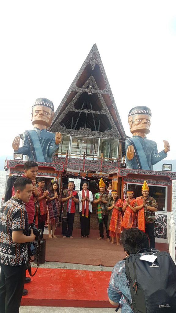 Iriana Jokowi Sebut Danau Toba itu Bagus Semua. Lihat Foto-foto Kunjungannya...