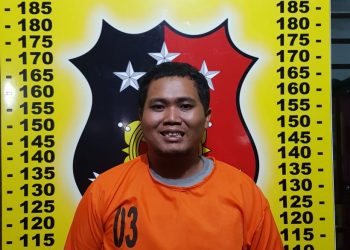 Kaki Ditembak Polisi, Bombom Malah Senyum Difoto