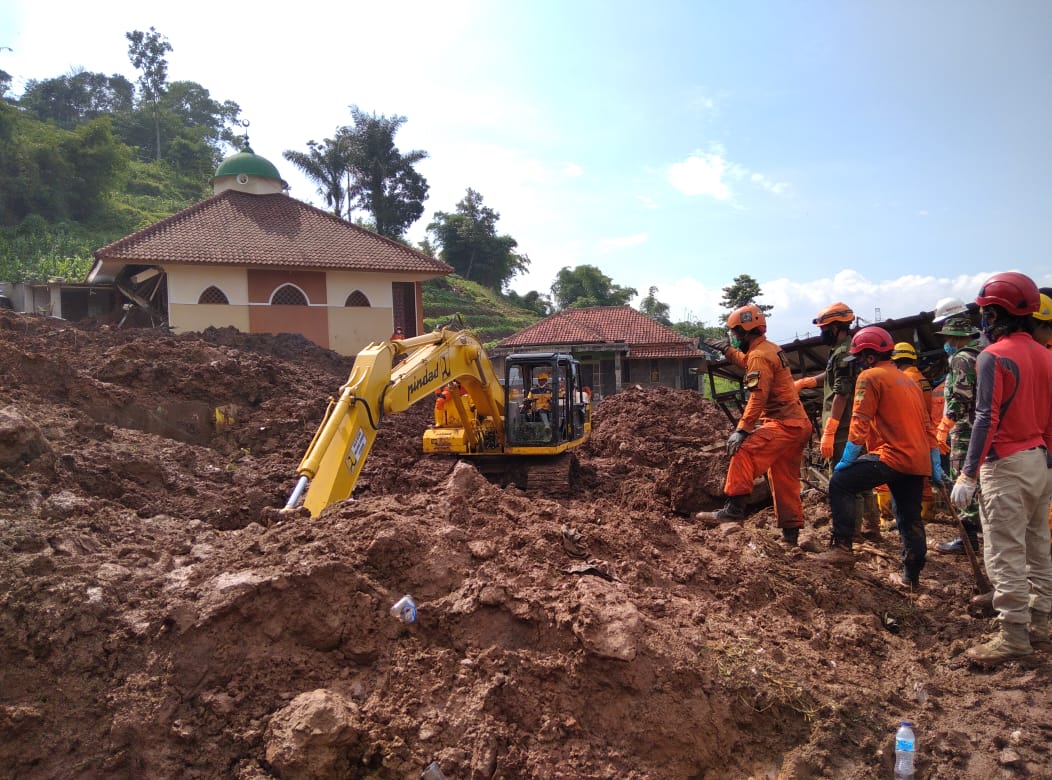 Sepuluh Hari Tertimbun Longsor, Jenazah Mersi Siagian dan Tiga Anaknya Akhirnya Ditemukan