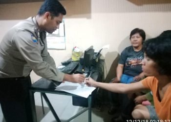 Adu Mulut Soal Setrika, Tetty Silalahi dan Tetangganya Masuk Kantor Polisi