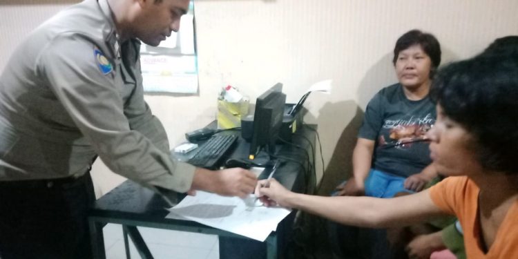 Adu Mulut Soal Setrika, Tetty Silalahi dan Tetangganya Masuk Kantor Polisi