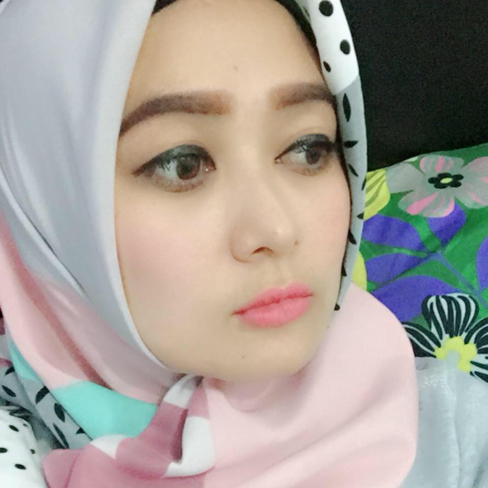 Ini Foto dan Video Siska Icun Sulastri, Tante Cantik Berakhir Di Tangan Gigolonya