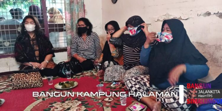 Nuraini Sirait: Saya dan Ibu Hasim Sepakat Jalankan Program PKK dengan Baik Nuraini Sirait: Saya dan Ibu Hasim Sepakat Jalankan Program PKK dengan Baik
