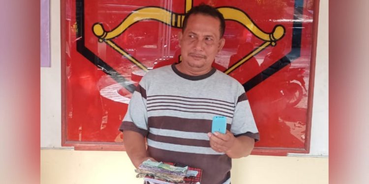 Polsek Perdagangan Ringkus Jurtul Judi Togel Singapura dan Hongkong di Warung Lolo Nababan