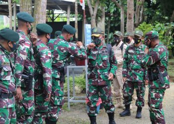 Bintaldam XVII/Cendrawasih Berikan Motivasi Pemantapan Mental Rohani Dan Ideologi Kejuangan Satgas Yonif Raider 100/PS