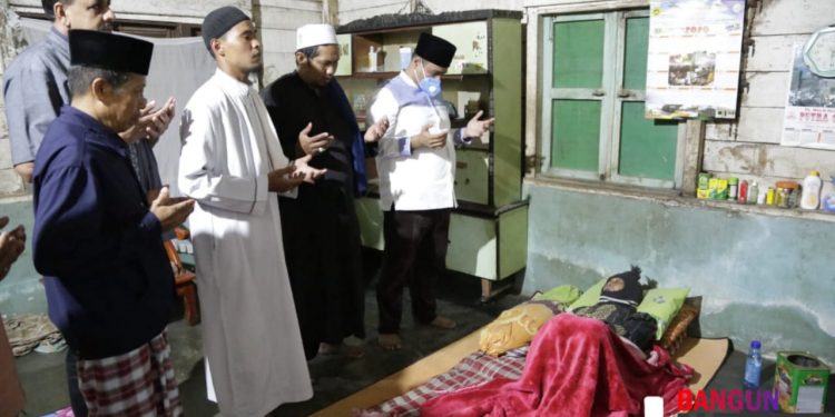Hasim Kunjungi dan Doakan Kek Ngatiran Sembuh dari Stroke Hasim Kunjungi dan Doakan Kek Ngatiran Sembuh dari Stroke