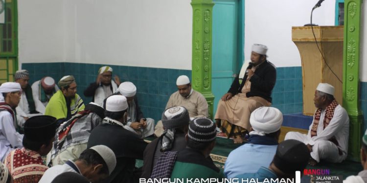 Awali Aktivitas, Bang Hasim Sholat Subuh dan Kunjungi Pesantren di Jorlang Hataran Awali Aktivitas, Bang Hasim Sholat Subuh dan Kunjungi Pesantren di Jorlang Hataran