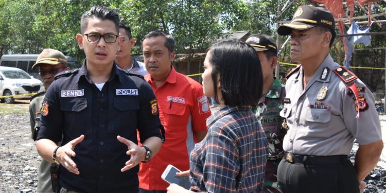 Cemari Lingkungan dengan Pembakaran Baterai, 4 Pengusaha Diamankan Polisi