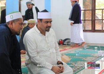 Sholat Subuh di Masjid Jamik Hidayah Bahliran, Hasim Semakin Dekat dengan Warga