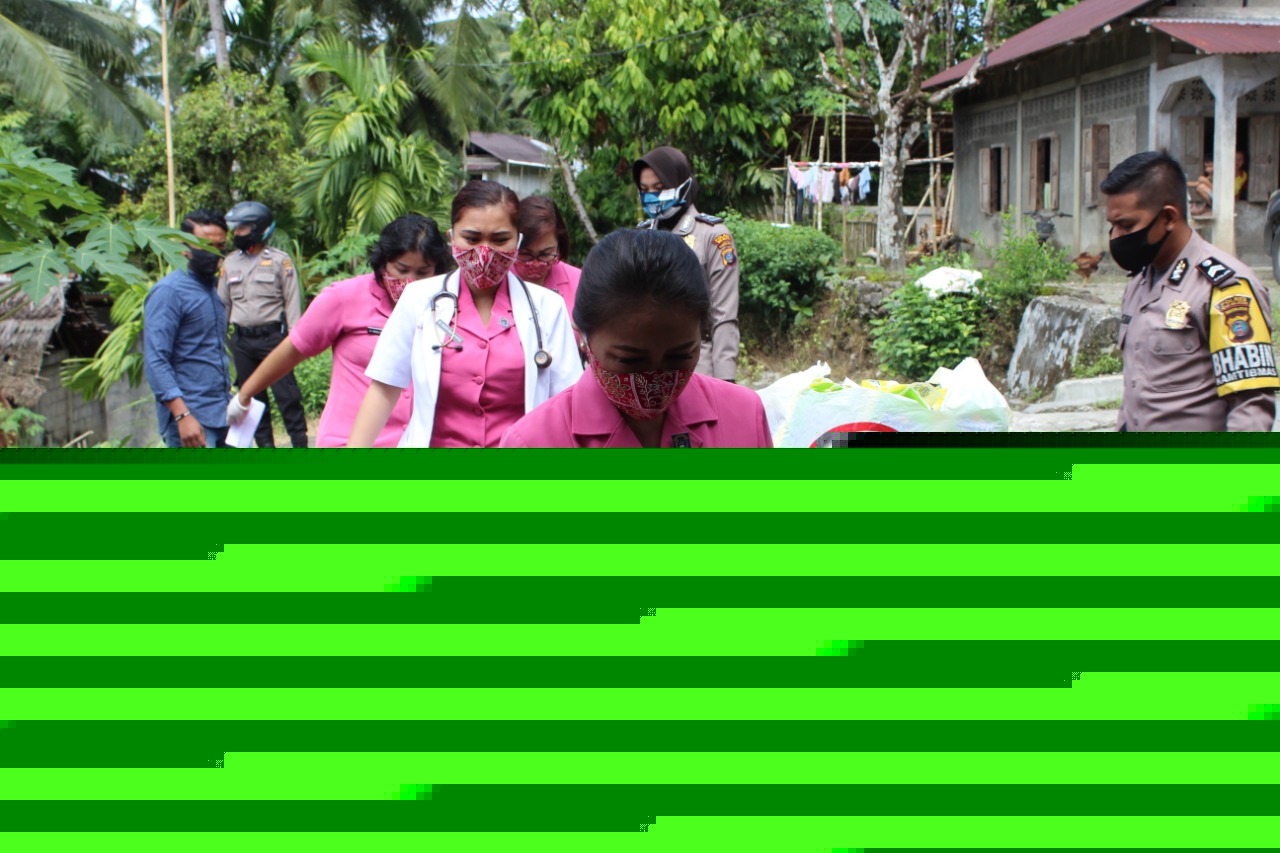 Mita Arke Furman Ambat, Ibu Bhayangkari ini Berbagi Kasih dengan Anak Kurang Beruntung di Nias Selatan