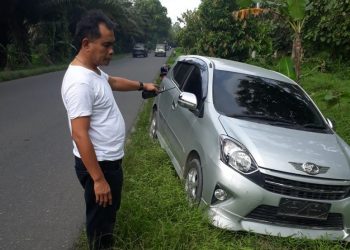 Agya Silver Tanpa Plat Ditemukan di Tepi Jalan Asahan