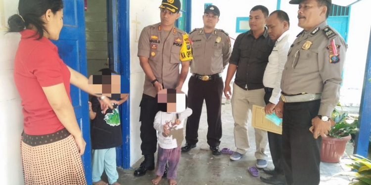 Kapolres Samosir Kunjungi dan Semangati Anak Pengidap HIV AIDS
