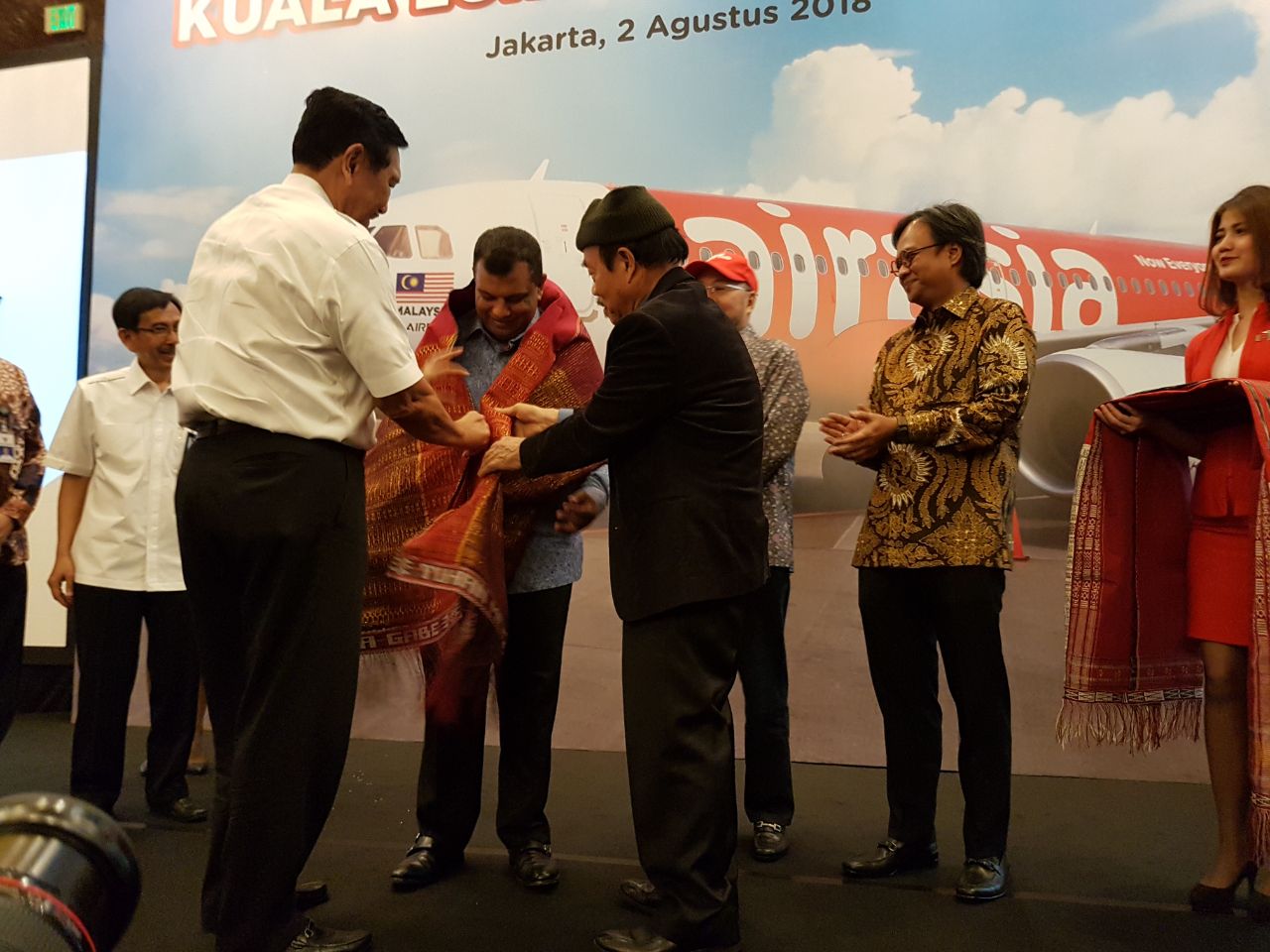 CEO AirAsia Group: Silangit, Wow Tempat yang Indah