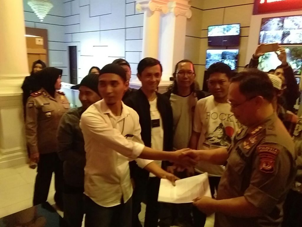 Kader PDI P Geruduk Kantor Radar Bogor, Insan Pers Bereaksi