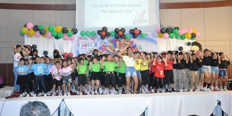 112 Siswa Pride Plus dan Orangtua Ikuti Pentas Seni, Ada Lomba Bernyanyi Keluarga