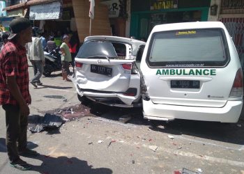 Supir Mengantuk Tabrak Ambulance dan 5 Sepedamotor di Rantauprapat