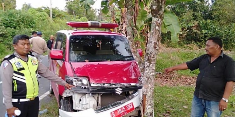 Kecelakaan Ambulance Puskesmas Sindaraya Kontra Sepedamotor, Jon Sariamen Saragih Tewas Kecelakaan Ambulance Puskesmas Sindaraya Kontra Sepedamotor, Jon Sariamen Saragih Tewas