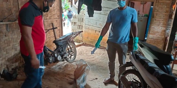 Tak Disetujui Menikah, Seorang Anak Penggal dan Bawa Potongan Kepala Ayah Kandungnya Keliling Kampung
