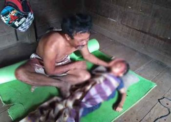 Mariduk Panggabean Mejerit Histeris, Anaknya Tewas Dibacok Tetangga di Depan Rumah