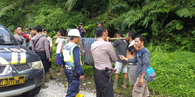 Korban Longsor di Lokasi Tambang PT Antam Dievakuasi, 6 Selamat 2 Meninggal