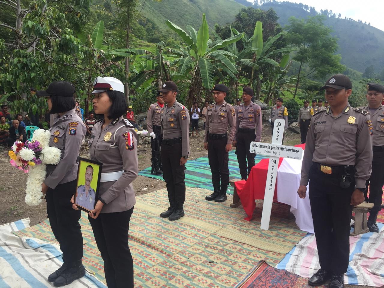 Ipda Anumerta Jonter Siringoringo yang Meninggal usai Pengamanan Pemilu Dimakamkan di Samosir