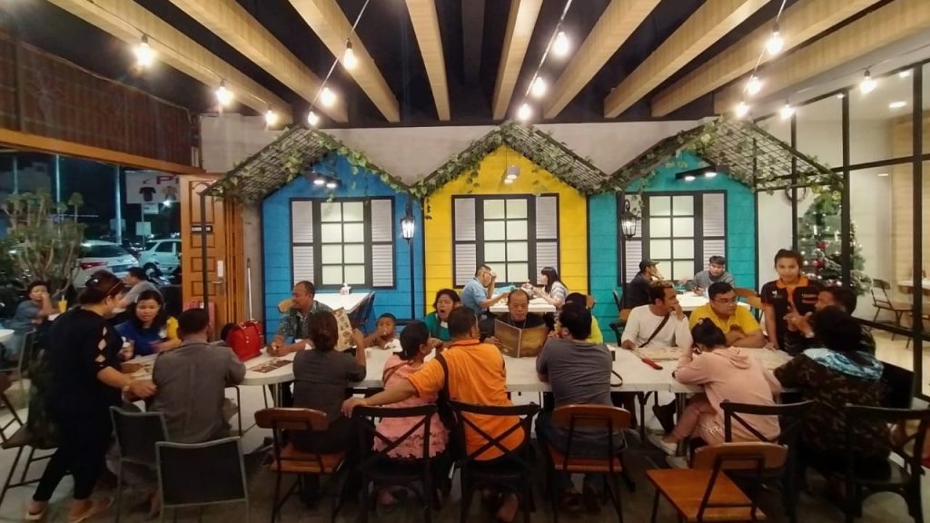 9 Tahun Aplus dan Titanium Jadi Idola Pecinta Kuliner di Siantar