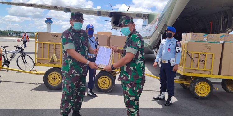 Korem 033/WP Terima Bantuan APD dari Mabes TNI Korem 033/WP Terima Bantuan APD dari Mabes TNI