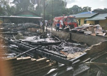 Mess Karyawan PT SOL Dilalap Api, Dua Sepedamotor dan Satu Mobil Ikut Terbakar...