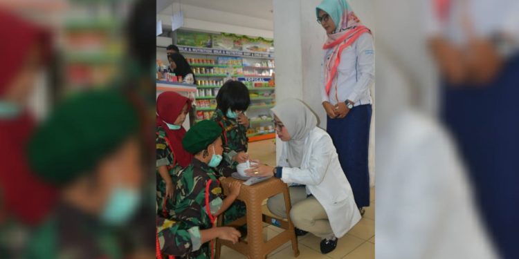 Anak TK Kartika I-42Yonif 122 Tombak Sakti Wisata Apotek Anak TK Kartika I-42Yonif 122 Tombak Sakti Wisata Apotek