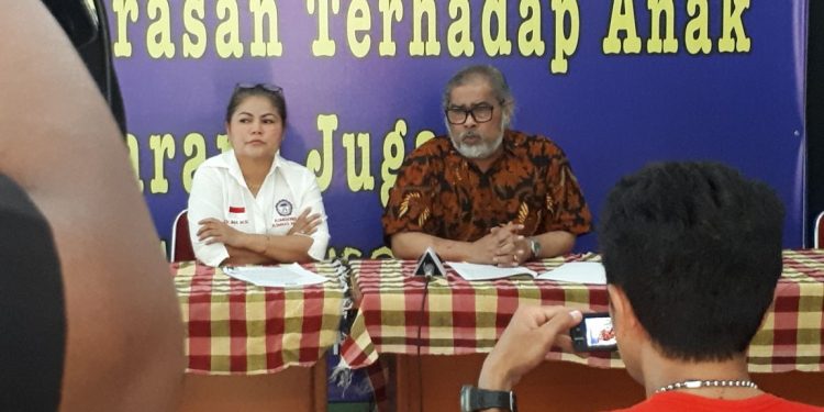 Komnas PA Mengutuk Keras Aksi Teror Bom Bunuh Diri yang Korbankan 11 Anak Komnas PA Mengutuk Keras Aksi Teror Bom Bunuh Diri yang Korbankan 11 Anak