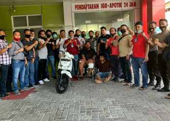 Brigadir Bernad Hutasoit, Anggota Brimob Ditikam dan Sepedamotornya Dirampas