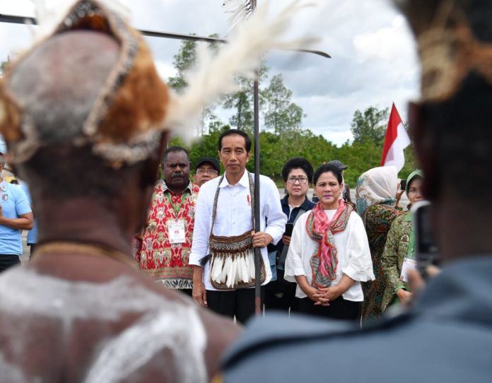 Presiden Optimistis Pembangunan Infrastruktur di Asmat Berjalan Lancar Pasca KLB Gizi Buruk