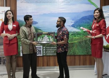 Danau Toba Kian Mudah Diakses, Hari ini Air Asia Resmi Buka Rute Malaysia-Silangit