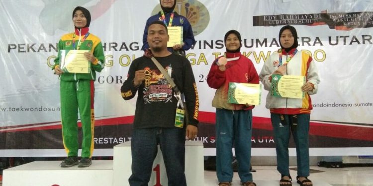 Atlit Taekwondo Siantar Berhasil Raih 1 Perak dan 4 Perunggu
