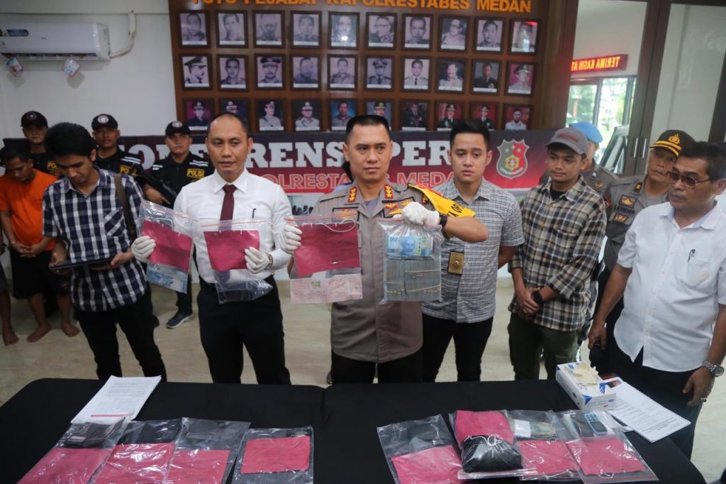 Niksar Sitorus CS, Pelaku Pencurian Uang Rp 1,6 M Di Parkiran Kantor Gubernur Ditangkap